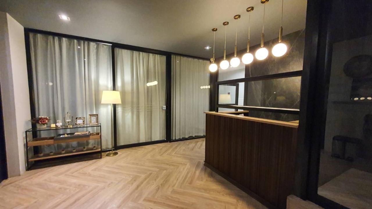 斯瑞亚楠特精品酒店 武里南 外观 照片